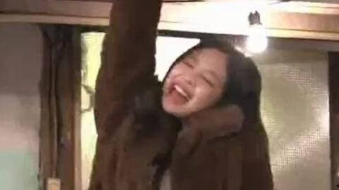 jennie首尔吃瓜,揭秘明星日常生活中的小确幸